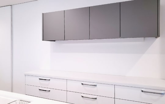 キッチンカップボード取付