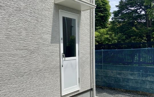 勝手口ドア交換